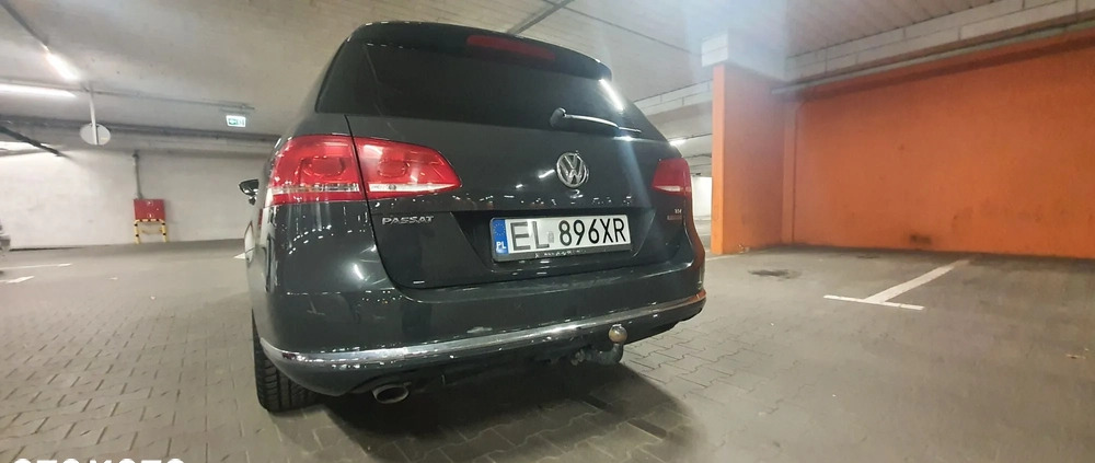 Volkswagen Passat cena 27900 przebieg: 409000, rok produkcji 2012 z Łódź małe 191